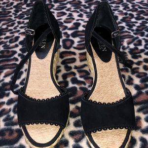 Ralph Lauren black wedges size 8 never worn